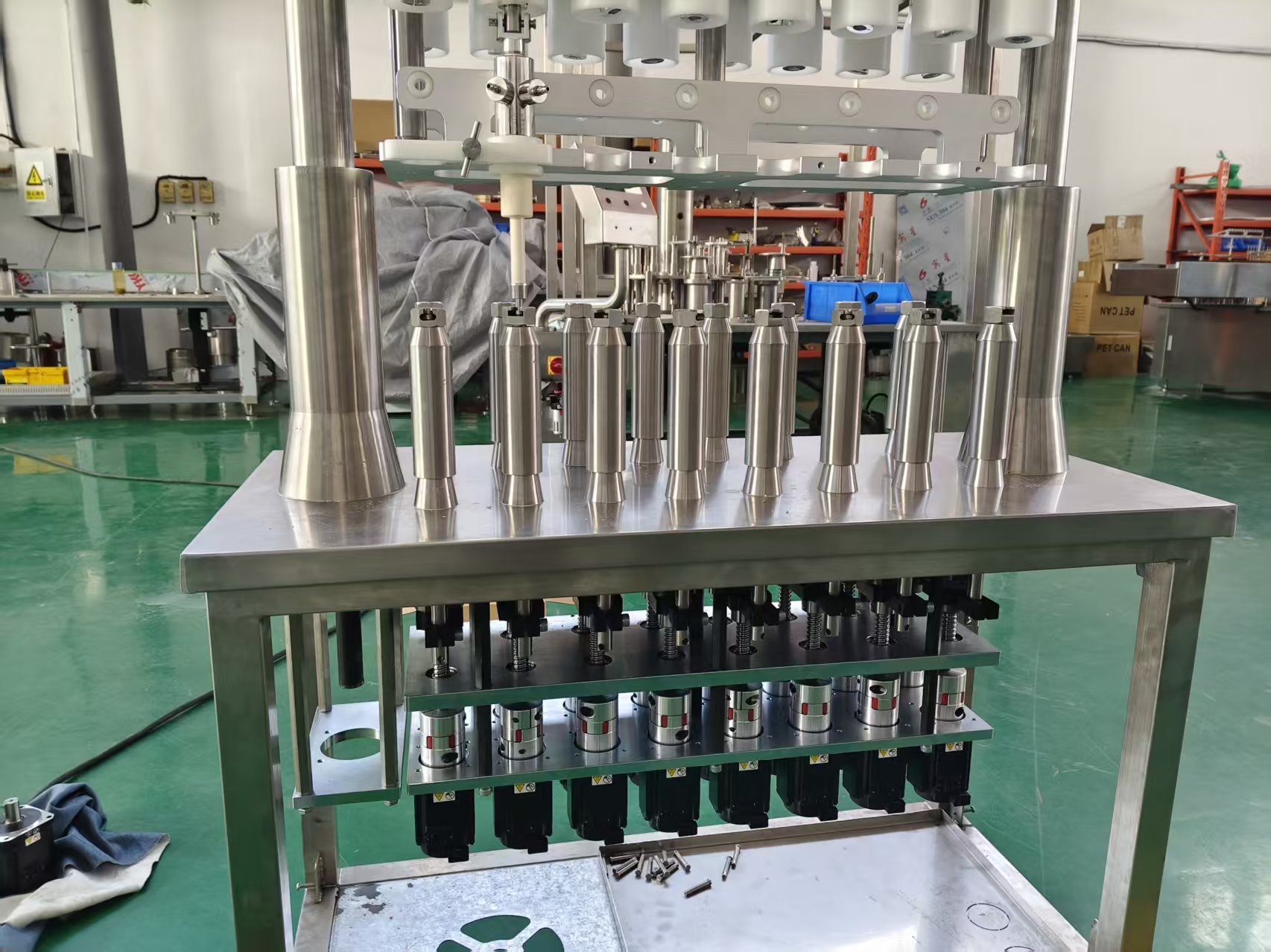 Jüngste Firmenblogs über Auswahl zwischen Servo-Kolbenpumpen und Peristaltikpumpen für pharmazeutische Abfüllanwendungen