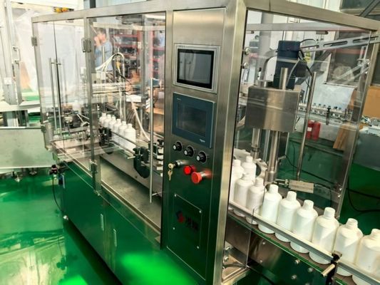 Besorgen Automatischer Monoblock zum Befüllen und Verschließen von Flüssigkeiten (50–500 ml)Intelligente Sensor-Verriegelungsautomatisierung mit Anpassungsfähigkeit an mehrere Pumpen on-line-Fertigung