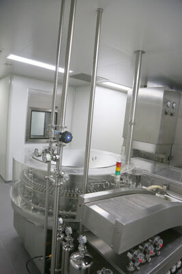 Besorgen 20-ml-Ampullenwaschanlage, sterilisierende, füllende, versiegelnde Linie, vertikaler Ultraschall, 15.000 Stück/h, automatische Ampullenzuführung AGF-17S on-line-Fertigung