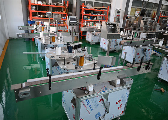 Ampulle Sticker Markierungsmaschine Hochgeschwindigkeit, GMP-konforme Markierung und Tray-Ladung für sterile Ampullen und kleine Durchstechflaschen